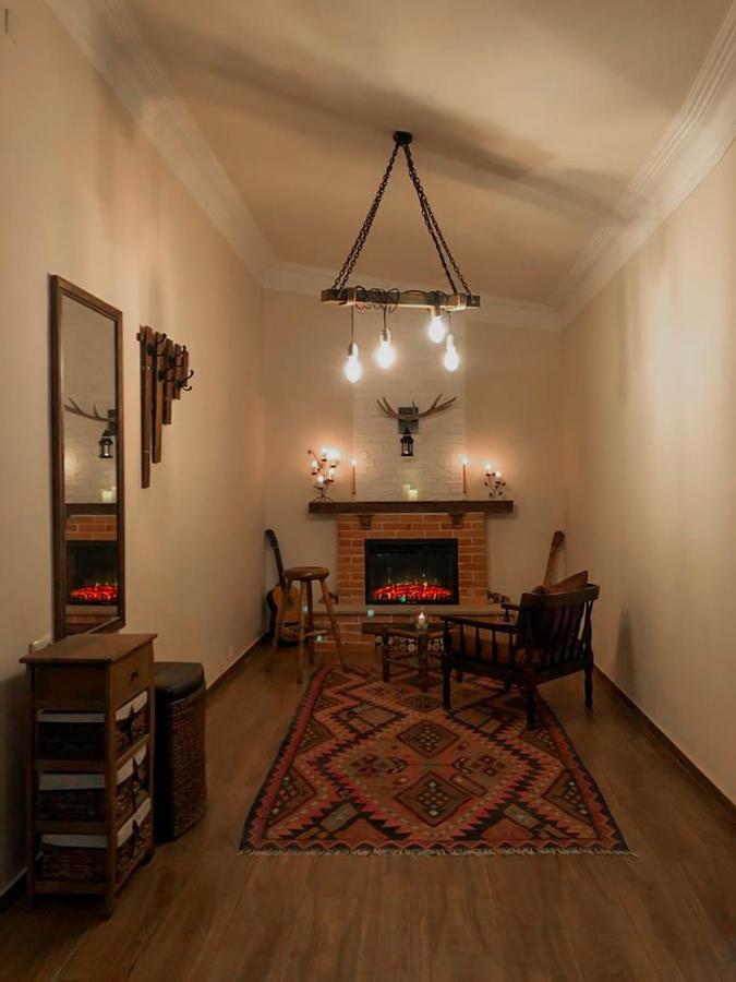 Loft Home In City Center Erévan Extérieur photo