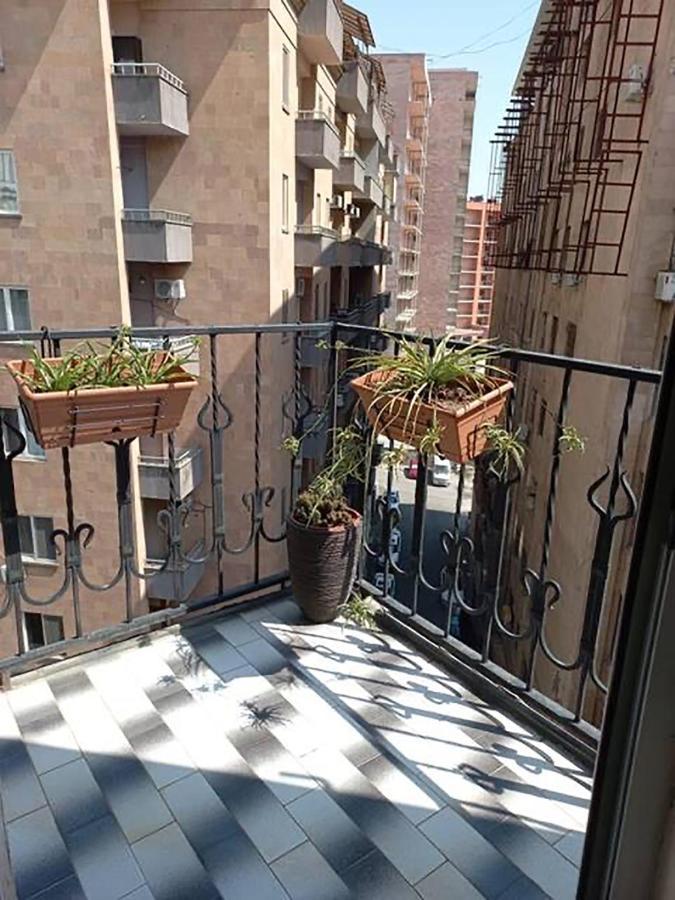 Loft Home In City Center Erévan Extérieur photo